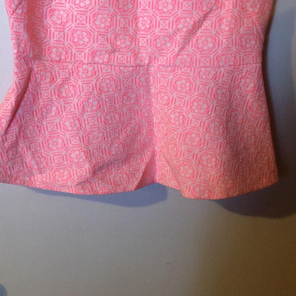A cute Forever 21 Top! - Picture 3 of 5